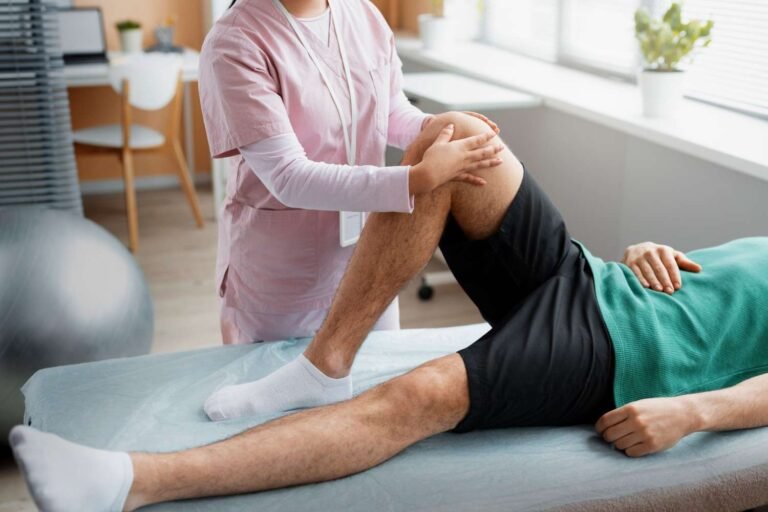 Best Knee Pain Physiotherapy in Greater Noida