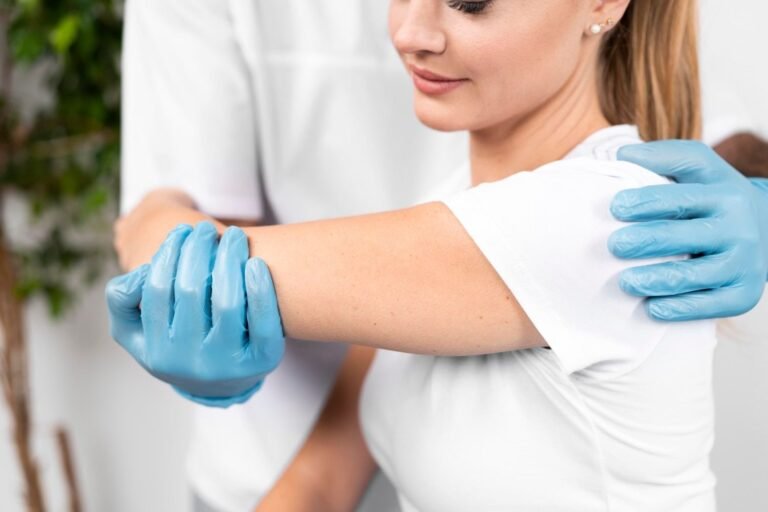Shoulder Pain Physiotherapy in Greater Noida